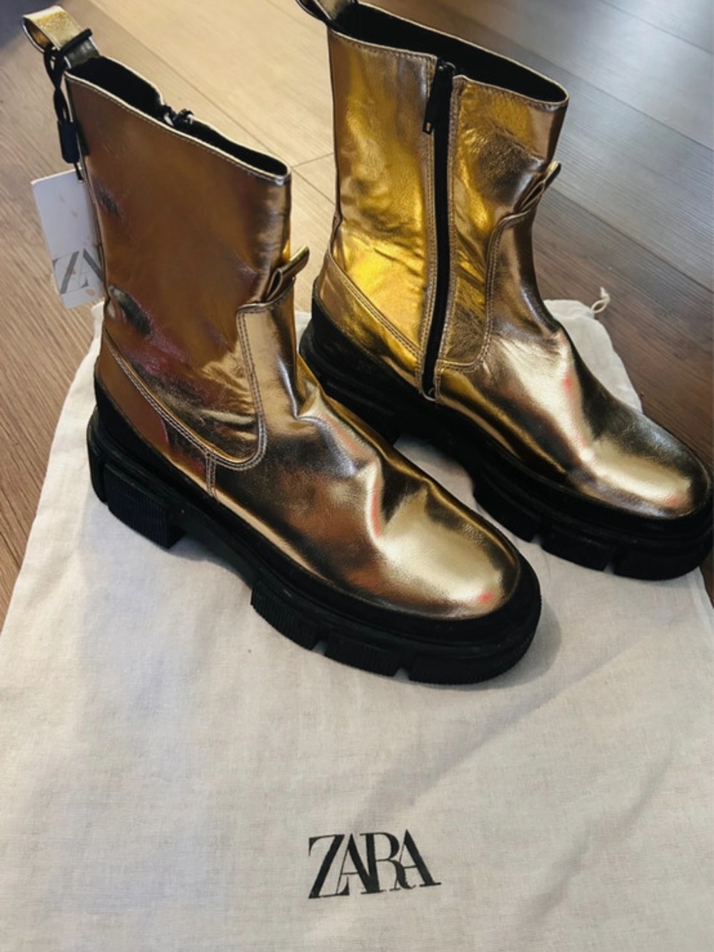 Zara Metallic Gold Platform Chelsea Boots - Picture 9 of 10
